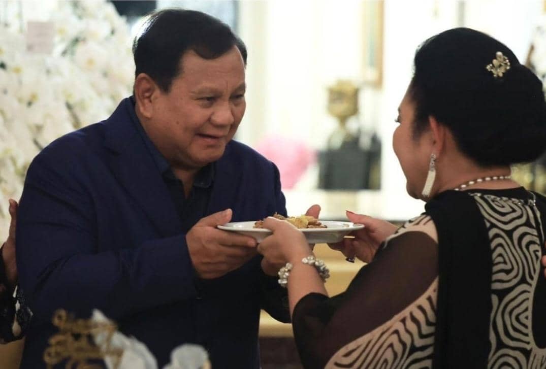 Momen Presiden Prabowo Rayakan Ulang Tahun Titiek Soeharto (Instagram.com @prabowo)
