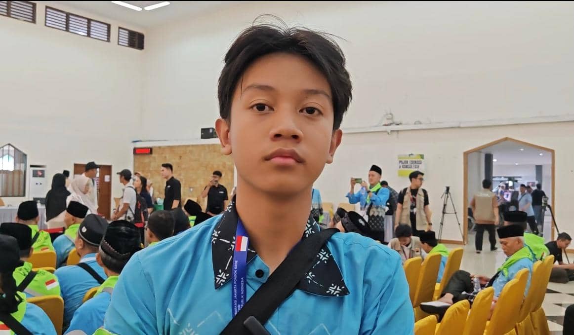 Rizki Rahman Al Farisi, jemaah haji usia 17 tahun dari Jakarta. 