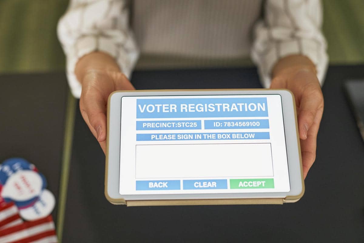 ilustrasi registrasi online