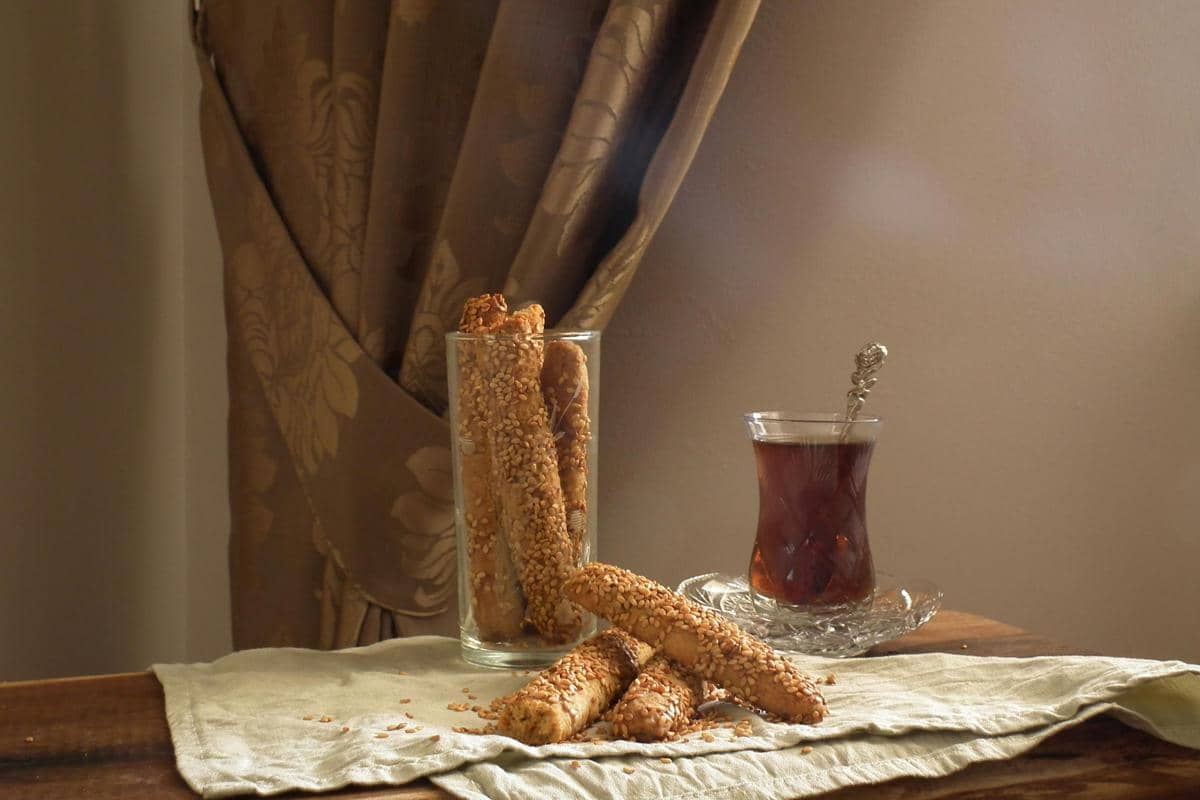 Resep Kue Wijen Karamel, Camilan Renyah Bikin Nagih