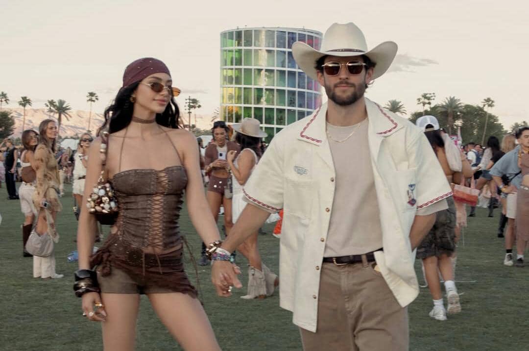 9 Momen Seru Alanna Panday Nonton Coachella Bareng Suami