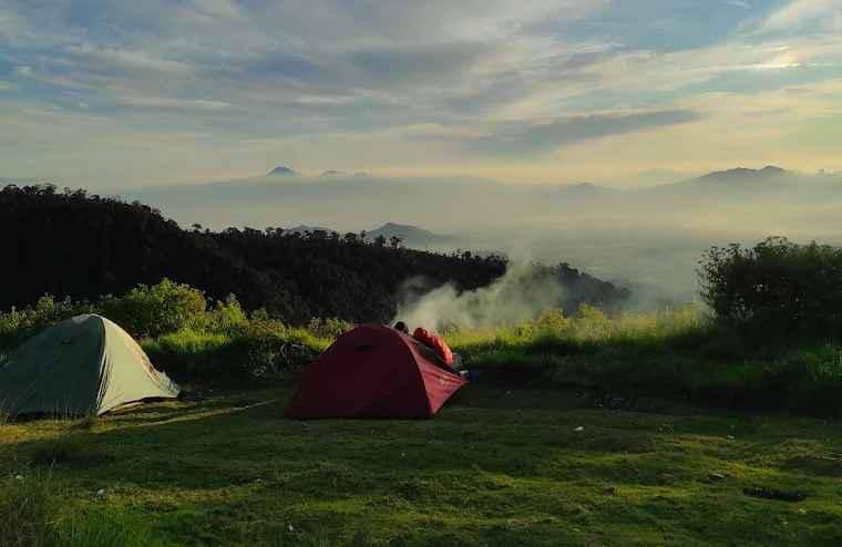 Berapa Lama Mendaki Gunung Artapela Bandung? 