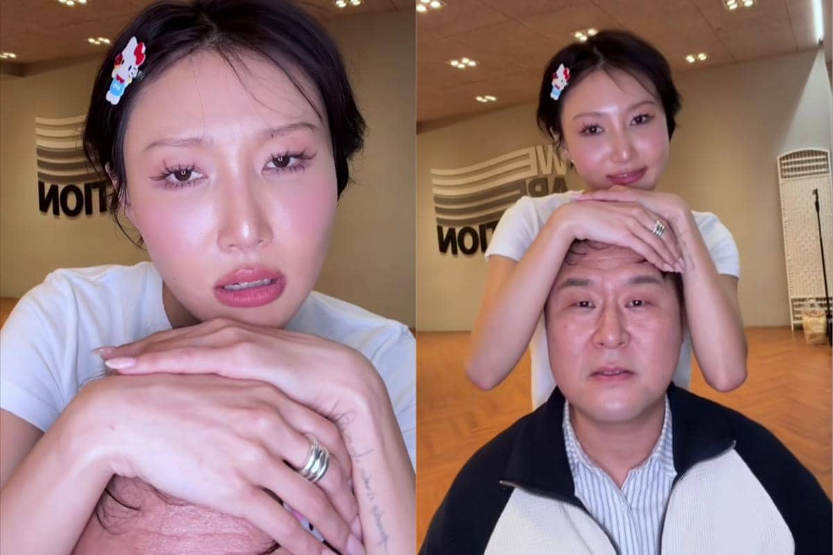 Seorang wanita berpose lucu dengan jepit rambut karakter dan seorang pria di studio latihan dengan pencahayaan hangat.