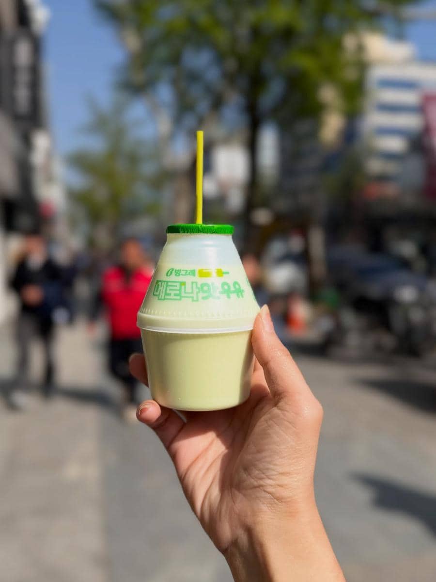 Yulita MCI5 saat jalan-jalan di Bukchon Hanok Village