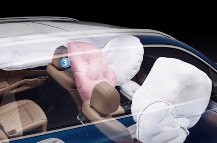 ilustrasi airbag mobil