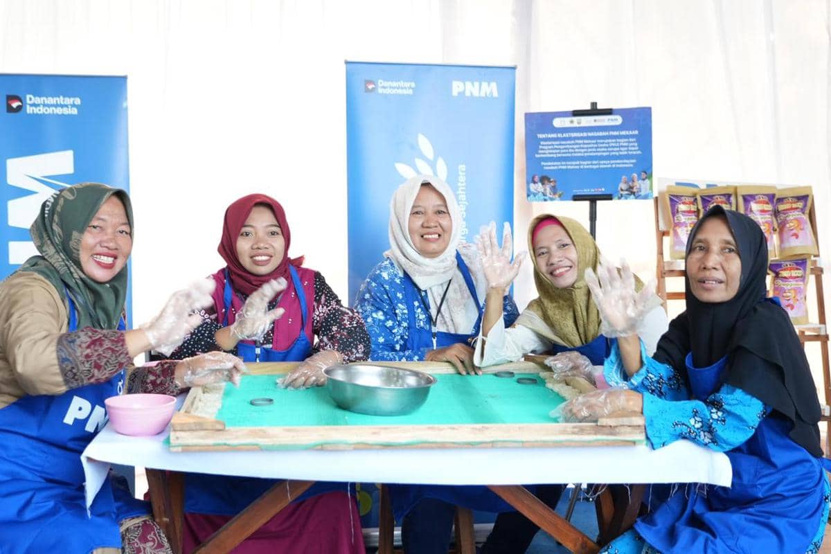 Rengginang Laut dan Tumbuhnya Rasa Semangat Perempuan Pesisir Pantai