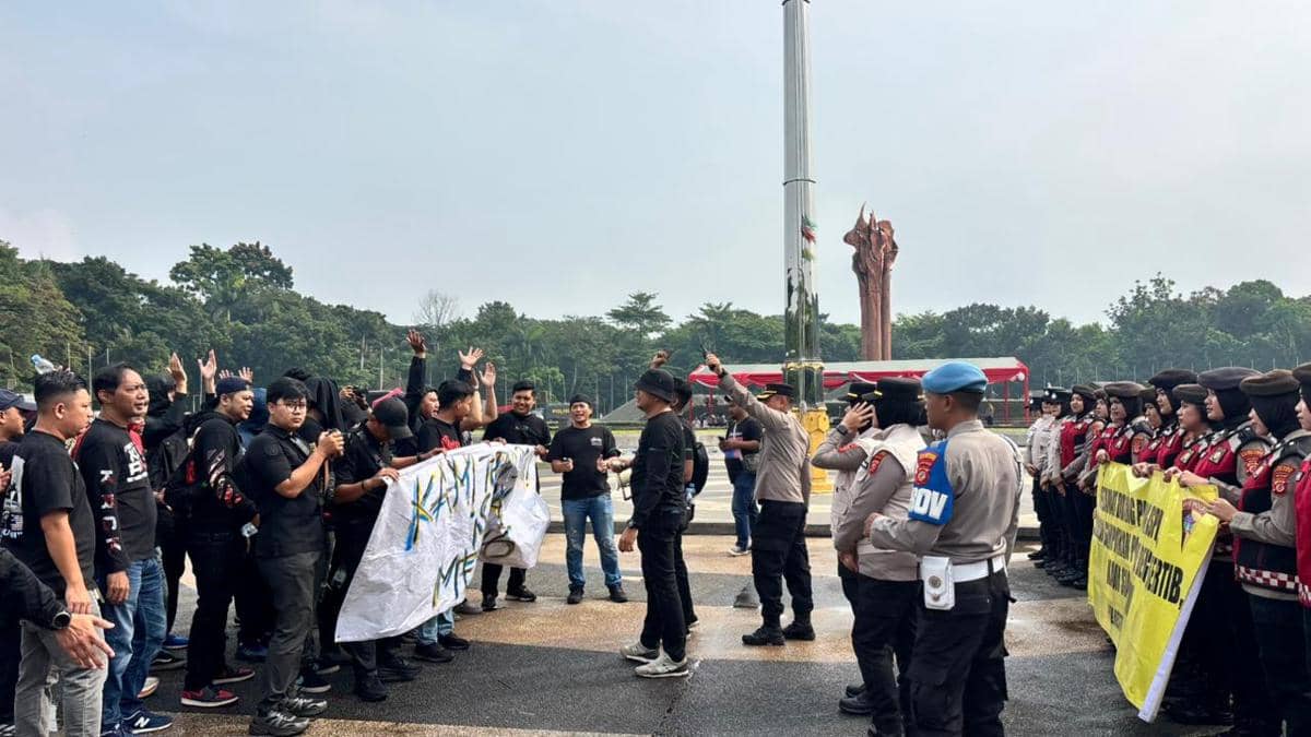 Jelang MayDay, Polisi se-Bandung Raya Gelar Simulasi Pengamanan Demo
