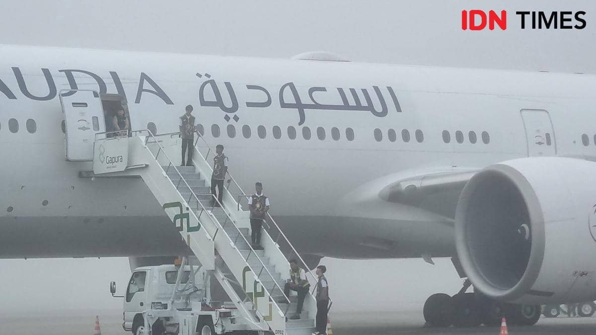Nyaris Gagal, Jemaah Kloter 1 Sumsel Terbang ke Tanah Suci