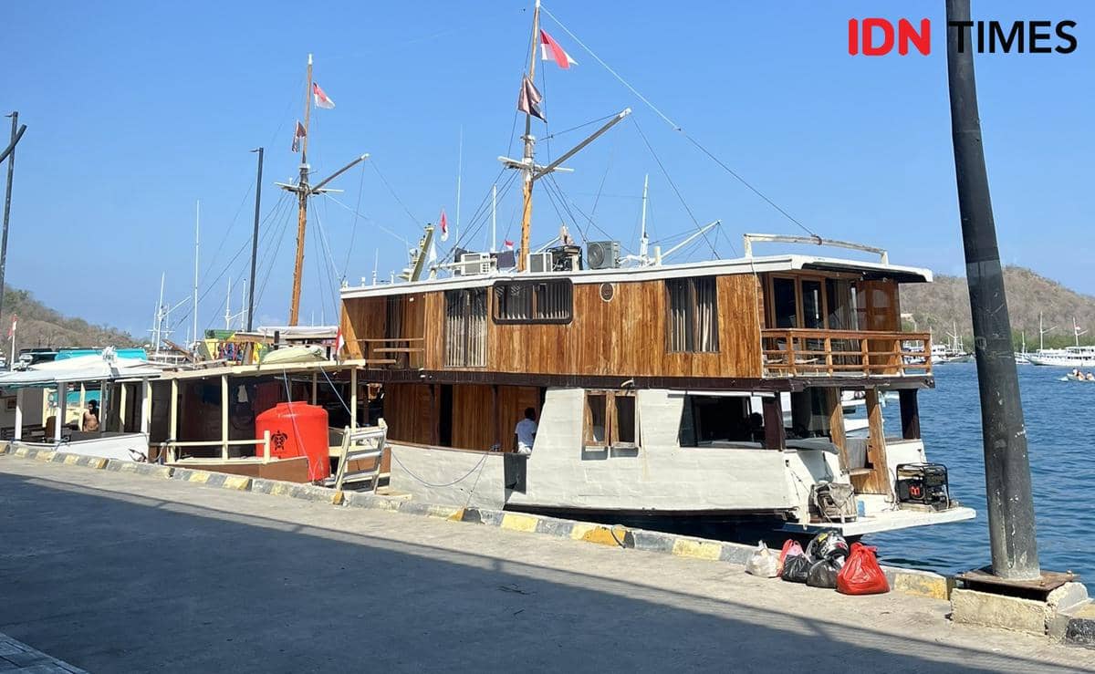 Potret kapal bersandar di Labuan Bajo, Flores, NTT 