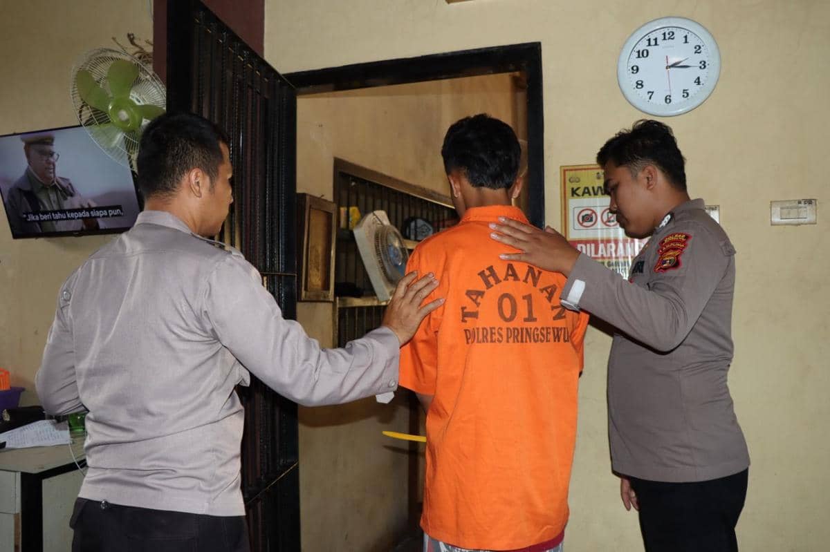 jadi-tersangka-kasus-kekerasan-seksual-remaja-19-tahun-di-pringsewu-ditangkap-di-pasar-malam.jpg