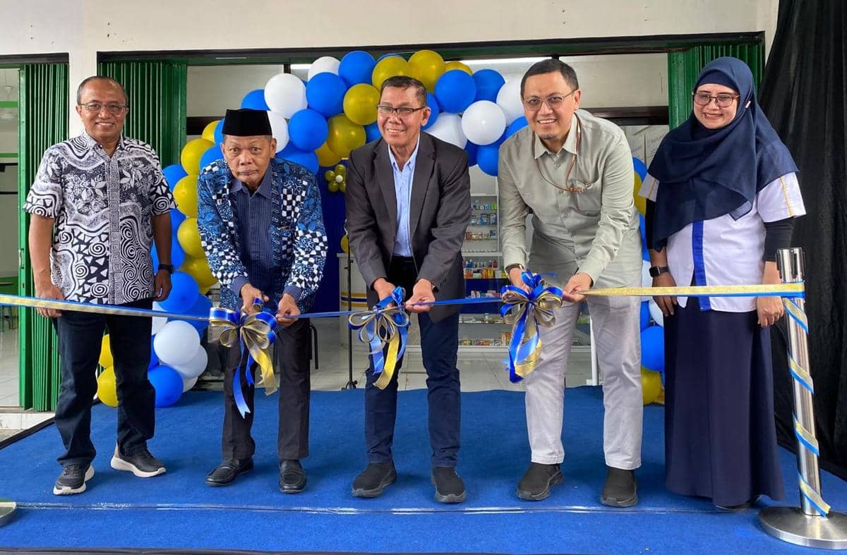 Peresmian Apotek Unisia 24 di Condongcatur, Depok, Sleman. (IDN Times/Herlambang Jati Kusumo)