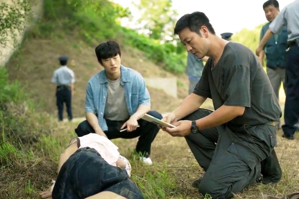  7 Pola Pembunuhan Berantai dalam Drakor The Scarecrow