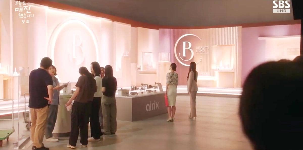 Cuplikan drama Sold Out on You 