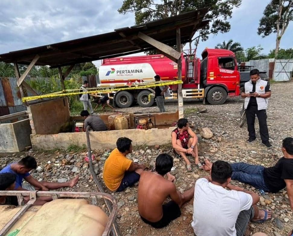Polisi Grebek Gudang BBM Ilegal di Mura, Temukan Truk Tangki Pertamina