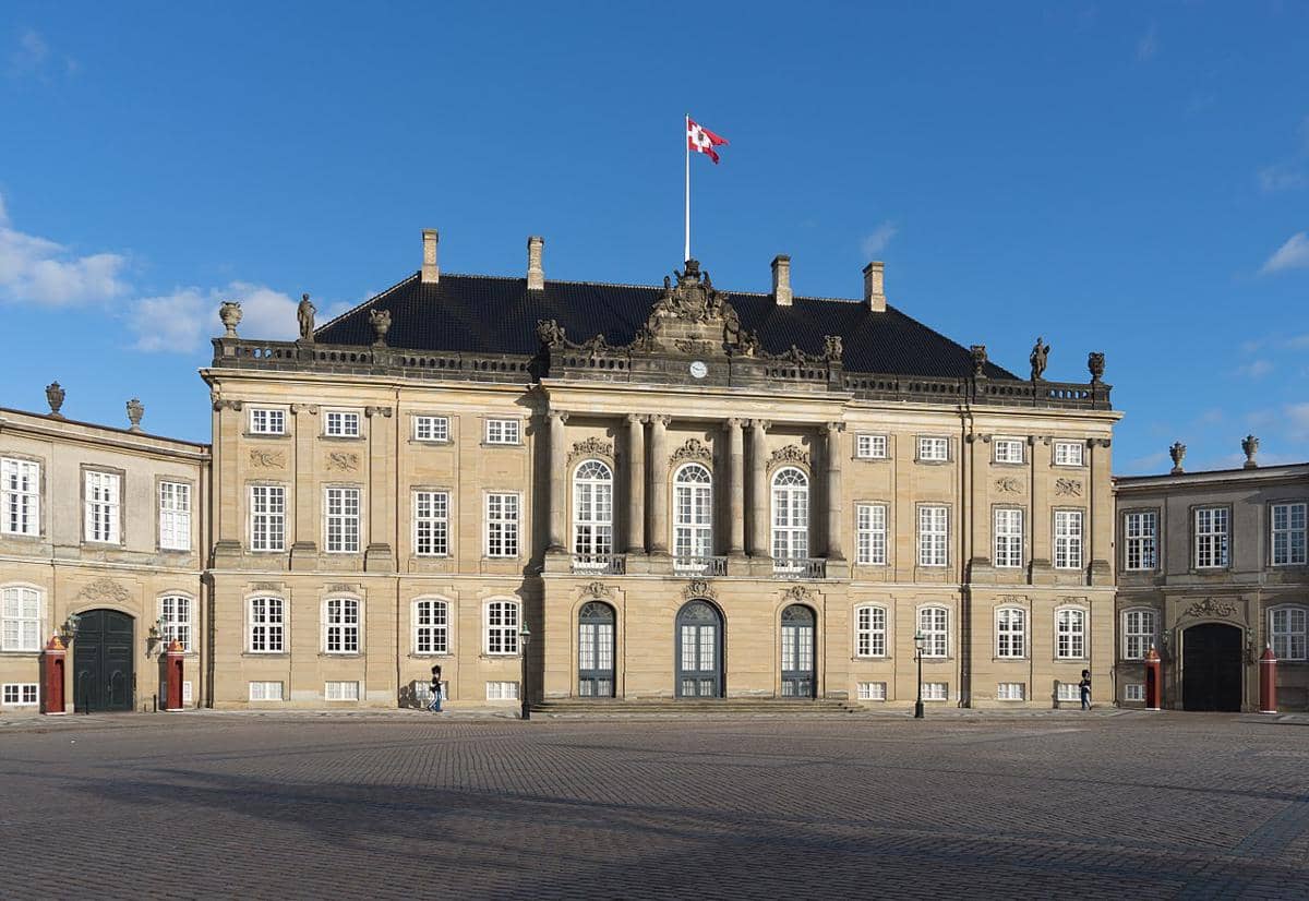 5 Fakta Istana Amalienborg, Kediaman Resmi Keluarga Kerajaan Denmark