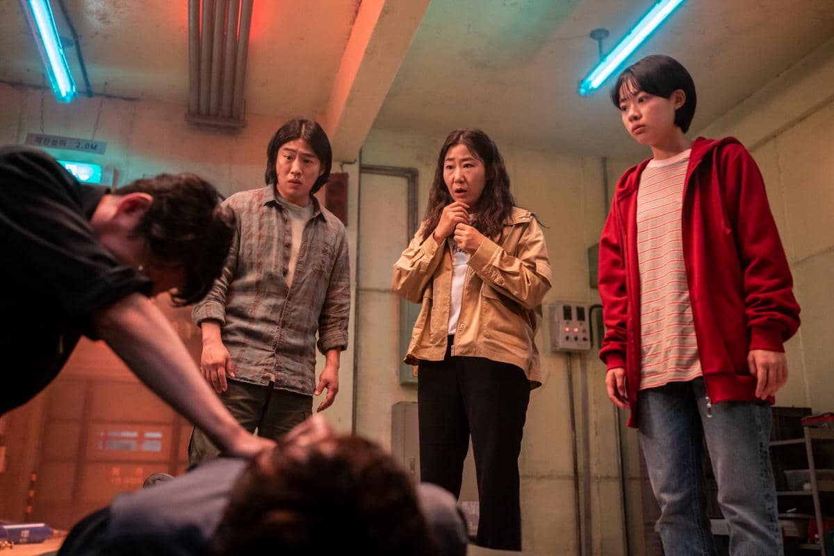 cuplikan film Hi-Five 