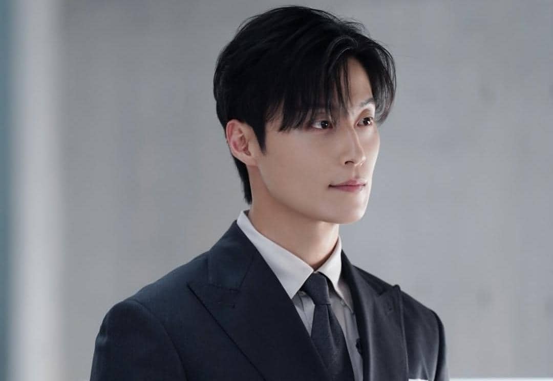 Heo Nam Jun di drama Perfect Crown