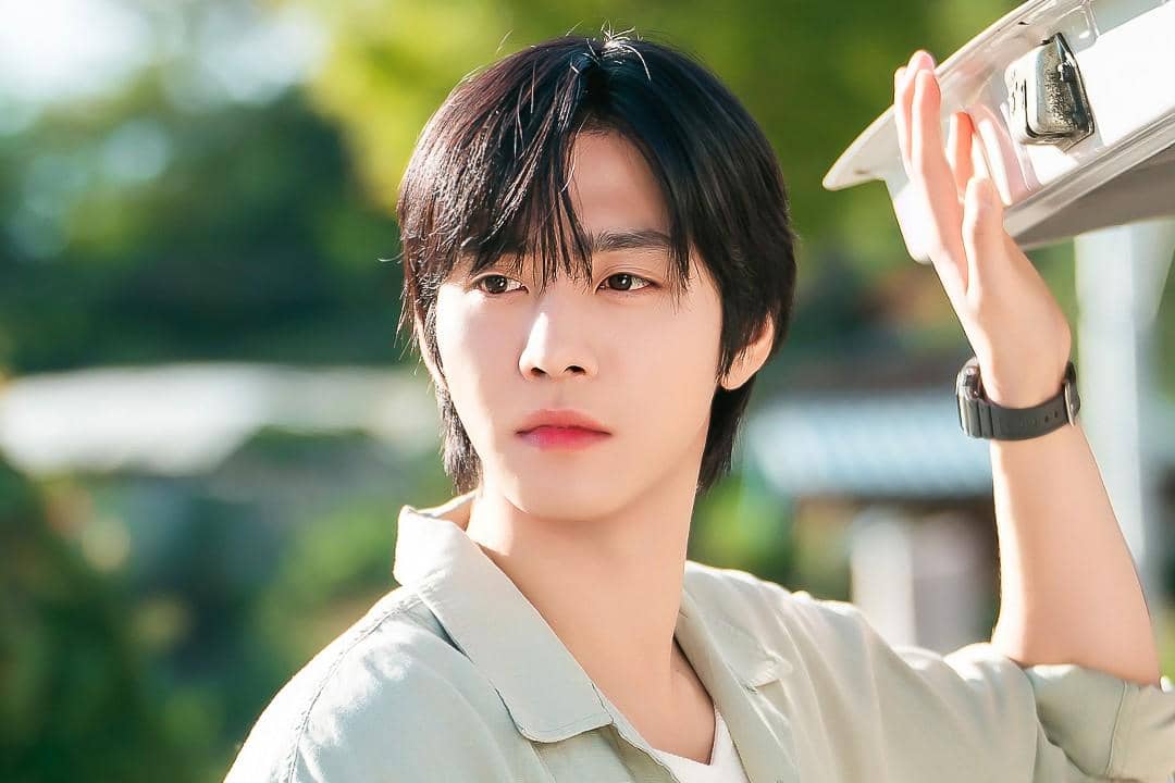 Still cut drama Sold Out On You. 