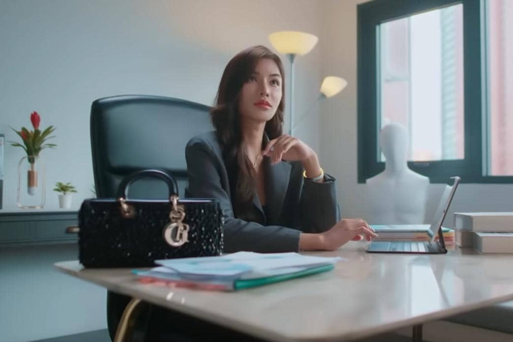 cuplikan drama Under Her Rules