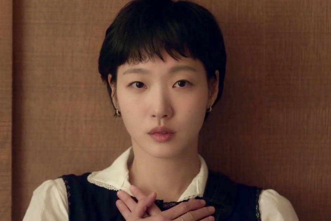 Kim Yu Mi (Kim Go Eun) dalam drakor Yumi's Cells 3 