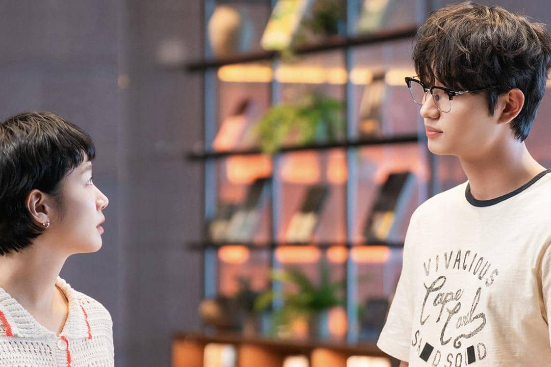 Kim Yu Mi (Kim Go Eun) dan Shin Soon Rok (Kim Jae Won) dalam drakor Yumi's Cells 3 