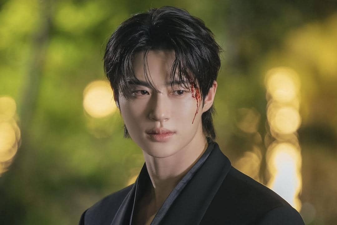 I An (Byeon Woo Seok) dalam drakor Perfect Crown 