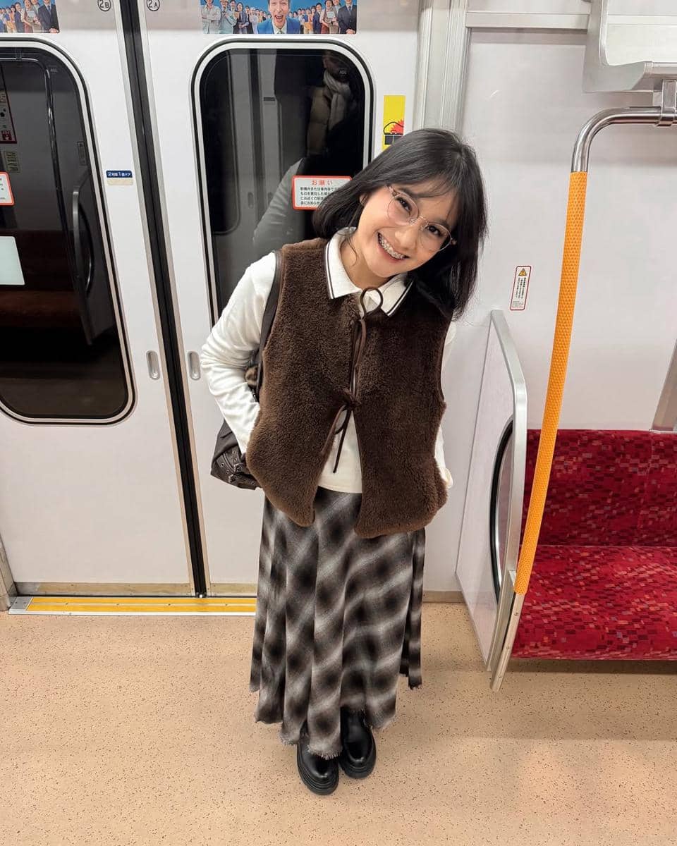 OOTD nuansa cokelat ala selebgram Jesica Ceren 