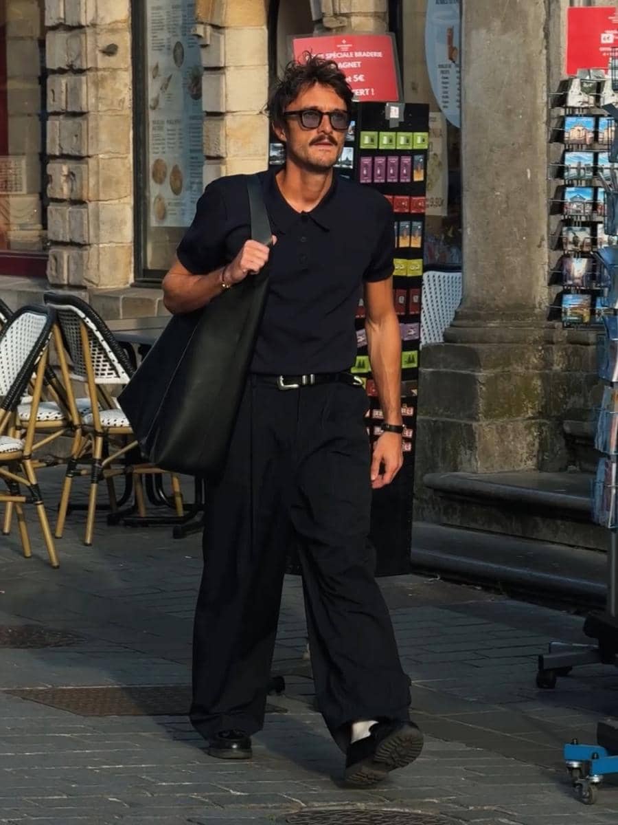 ilustrasi gaya tote bag cowok