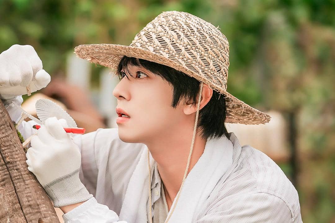 Still cut drama Sold Out On You. 