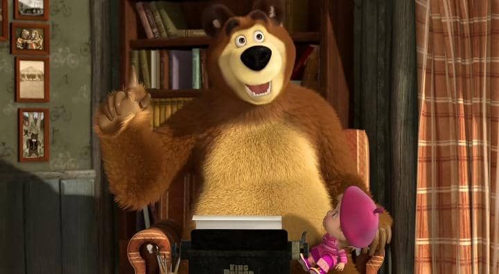 Bear saat bekerja sebagai penulis