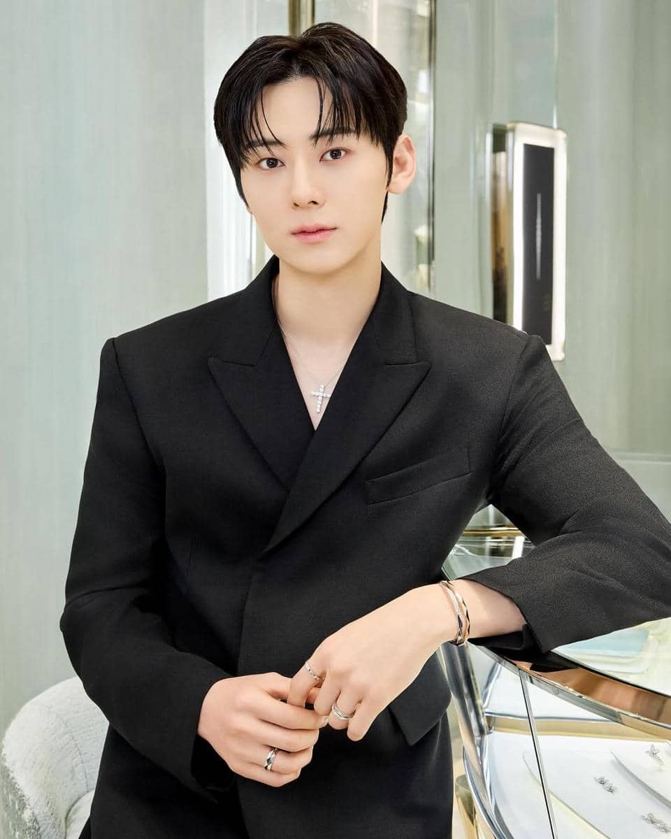 Potret Hwang Minhyun