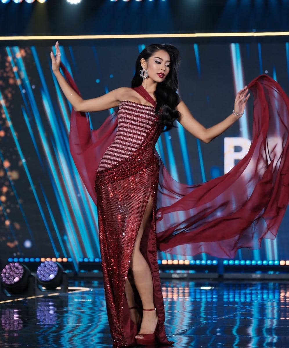 evening gown finalis Puteri Indonesia 2026 dari Pulau Jawa