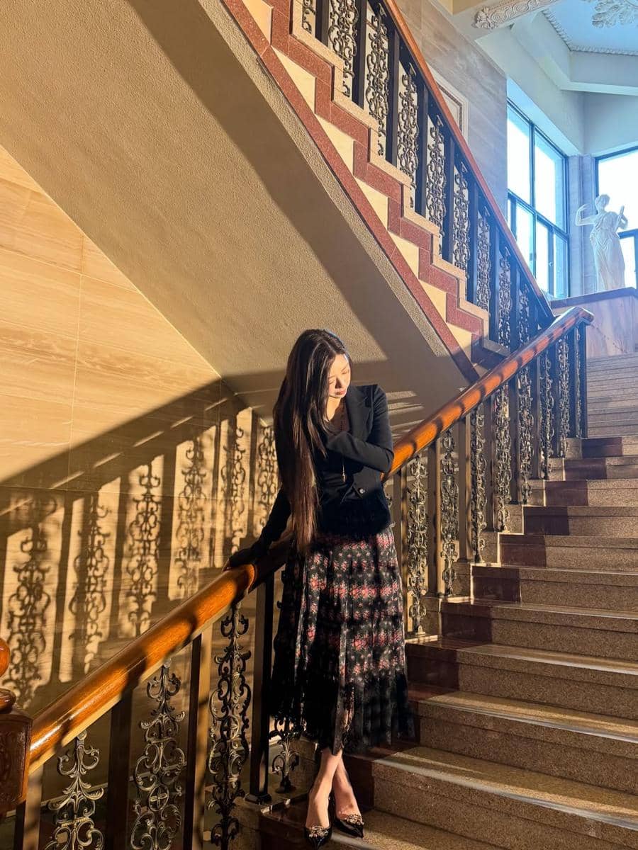 Inspirasi gaya ala Yuna ITZY 