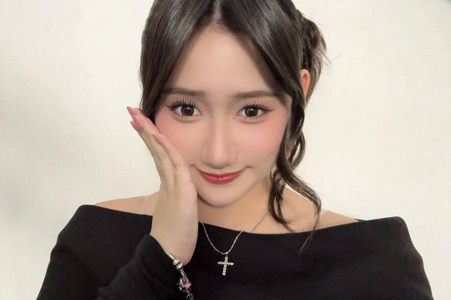 Cathy JKT48 Abadikan Momen di Birthday T-Shirt Terakhirnya