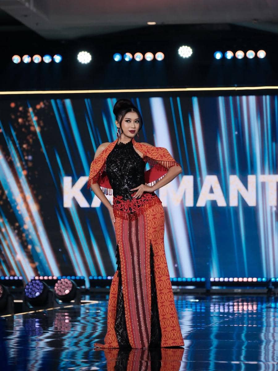 evening gown finalis Puteri Indonesia 2026 dari Kepulauan Kalimantan, Bali, dan Nusa Tenggara 