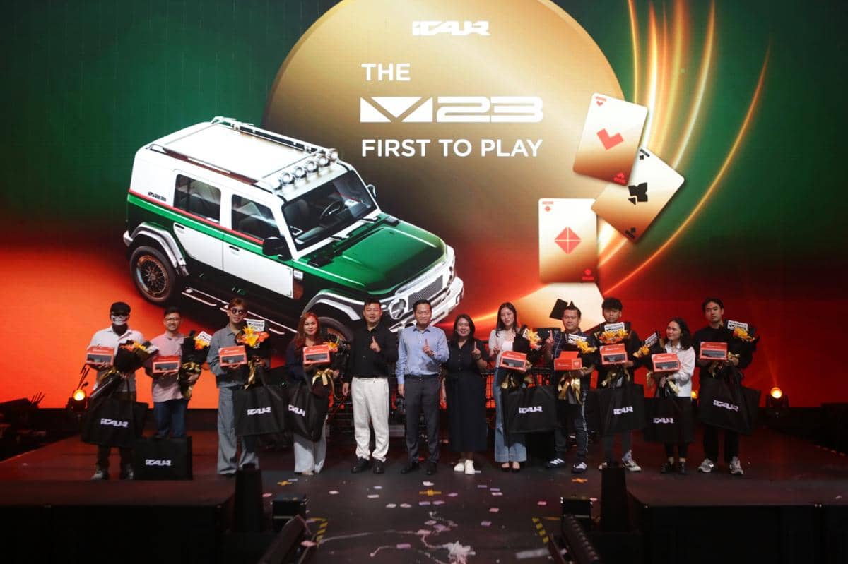 iCAR Perkenalkan dan Menyerahkan V23 Pro Plus Collector Series Pada Pemilik Perdana