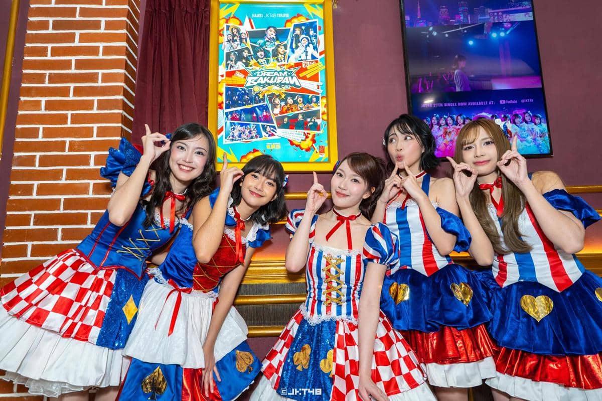 [QUIZ] Tebak Member Team Dream JKT48 di MV Wakaka People, Buktikan Kalau Kamu Fans!