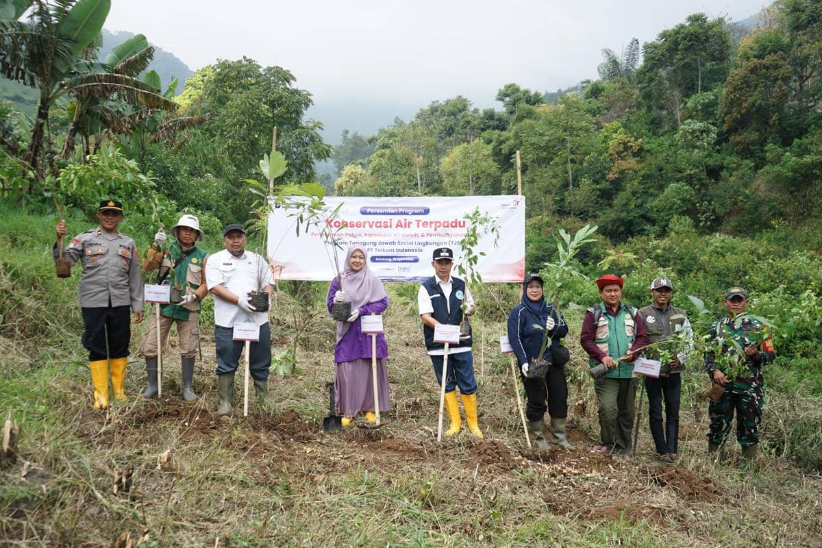 Kolaborasi Telkom-BMM: Fokus Pulihkan Ekosistem dan Akses Air Bersih