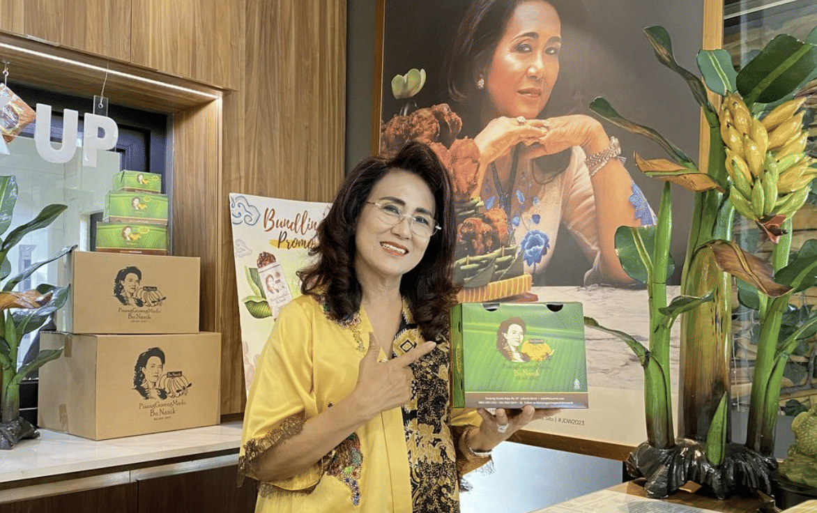 Nanik Soelistiowati, Founder Pisang Goreng Madu Bu Nanik,.png
