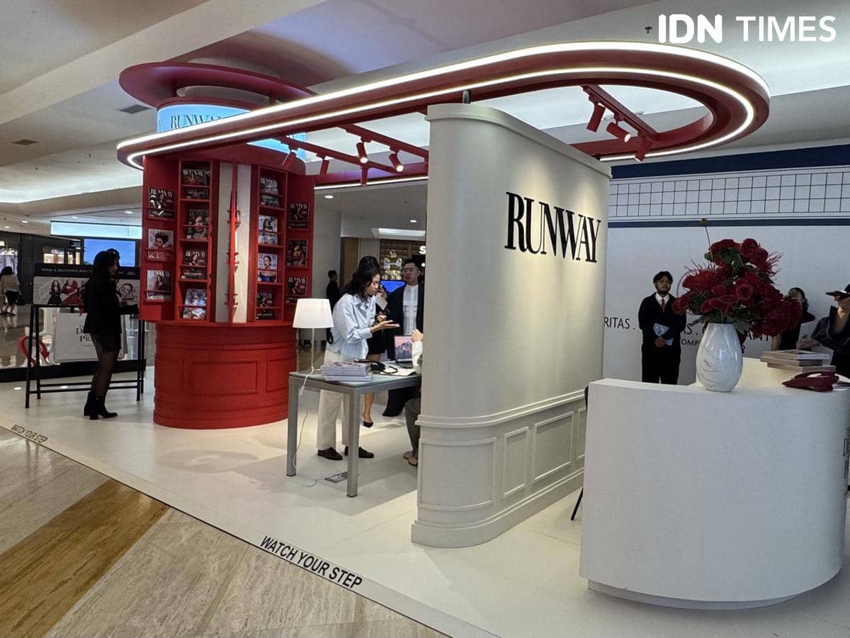 instalasi Runway The Devil Wears Prada 2 di Plaza Indonesia