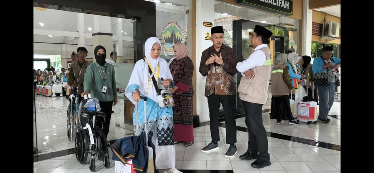 Doa Melepas Keberangkatan Jemaah Haji, Teks Arab, Latin, dan Arti untuk Keluarga