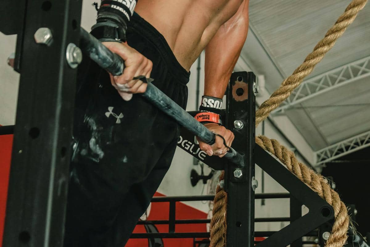 ilustrasi pria gym