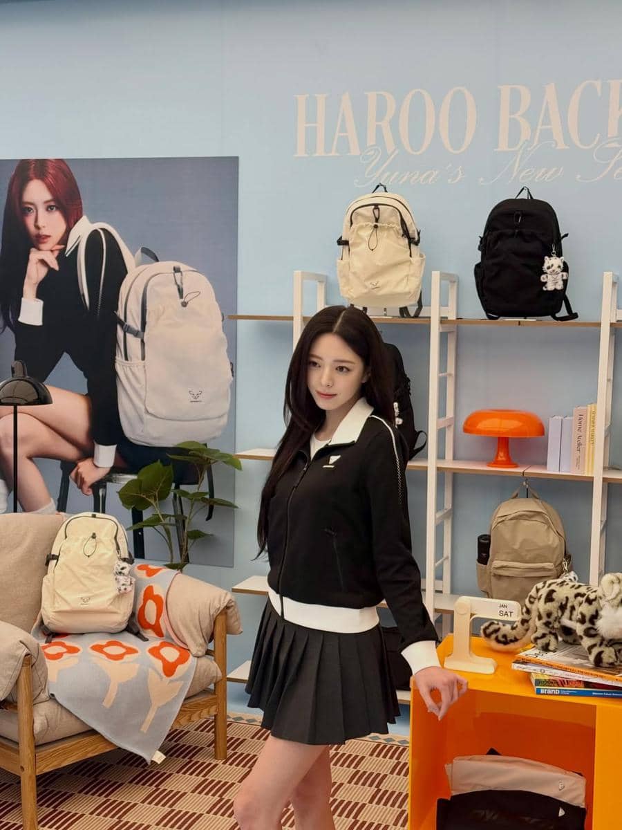 Outfit ala Yuna ITZY 