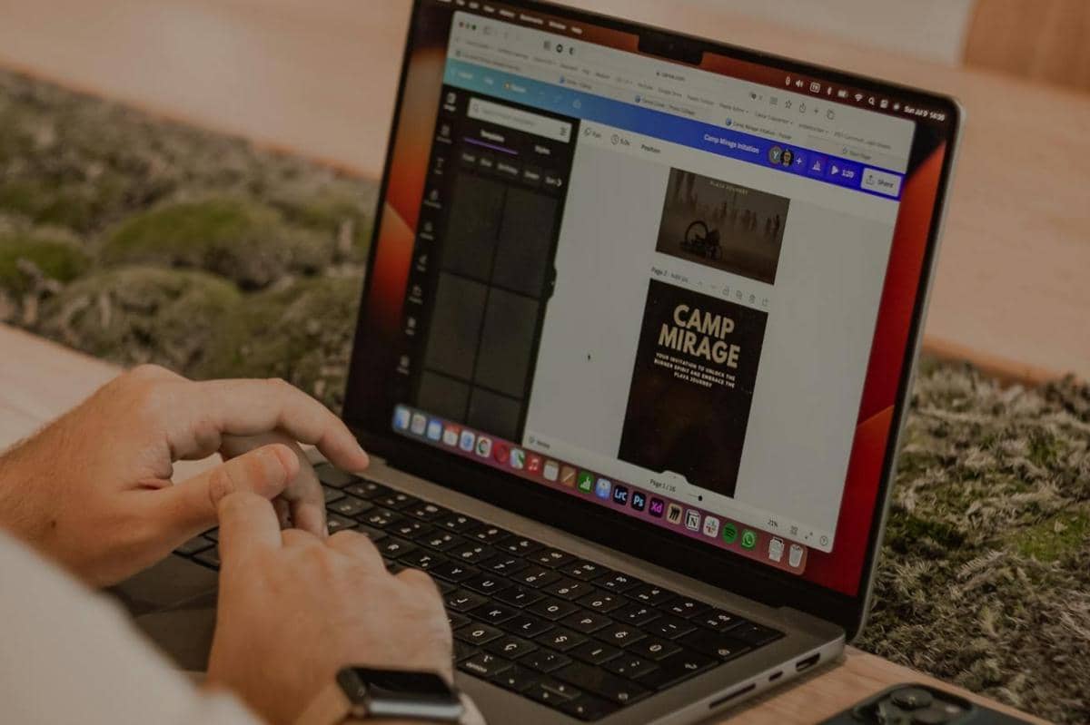 potret Canva di Laptop