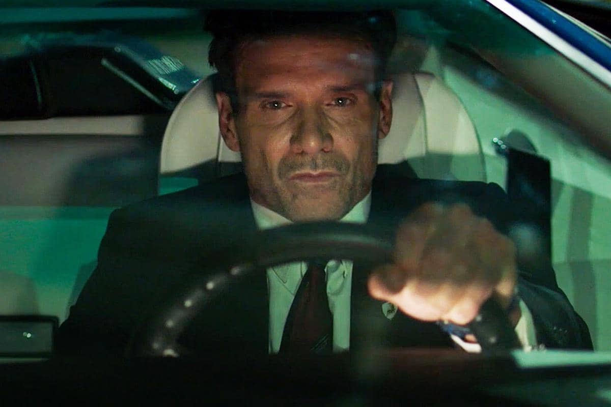 adegan dalam film Lamborghini: The Man Behind the Legend