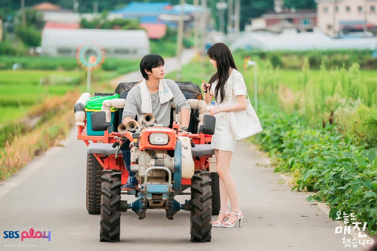 cuplikan drakor Sold Out On You