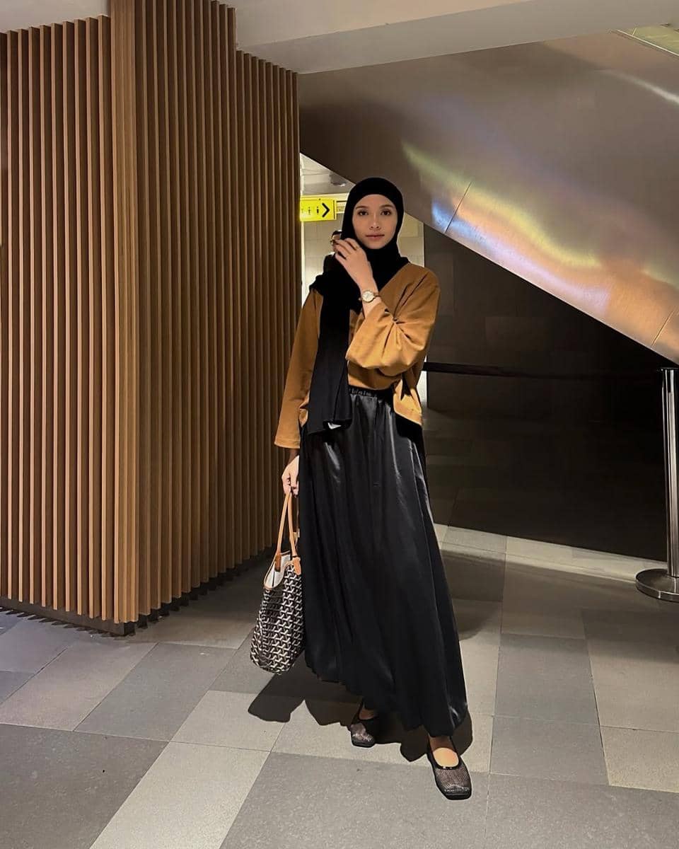 OOTD Rok Hitam ala Fita Wulansari