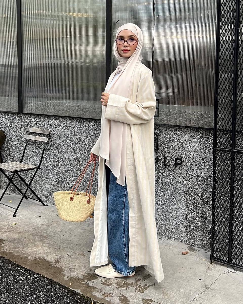 OOTD Blue Jeans ala Fita Wulansari
