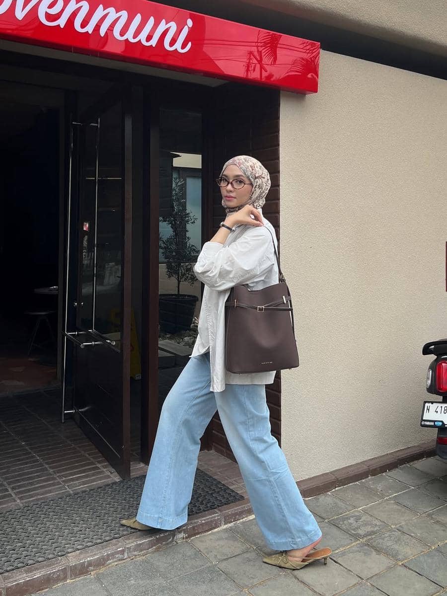 OOTD Blue Jeans ala Fita Wulansari