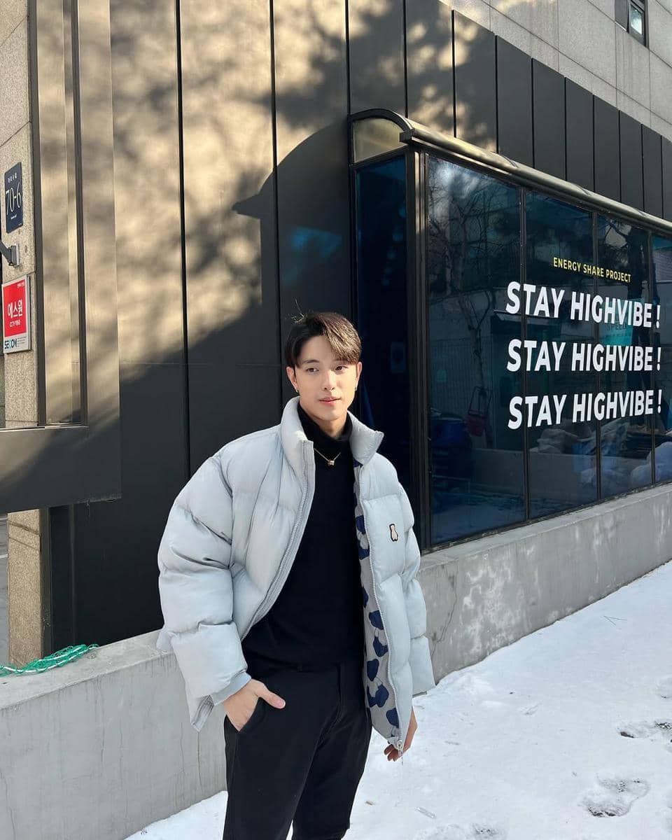 OOTD Traveling Stylish ala Kay Lertsittichai